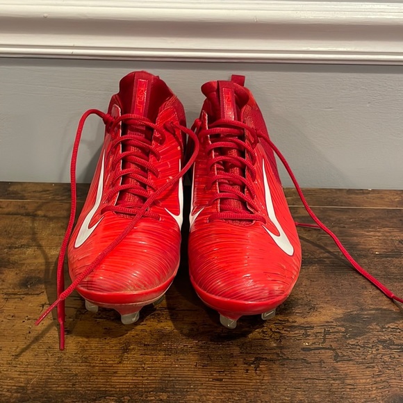 Nike Other - Nike Red Cleats, men’s size 11.5.